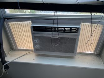 Window unit 5000btu
