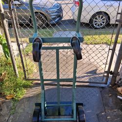 Heavy Duty Hand Truck. Solid Tires.