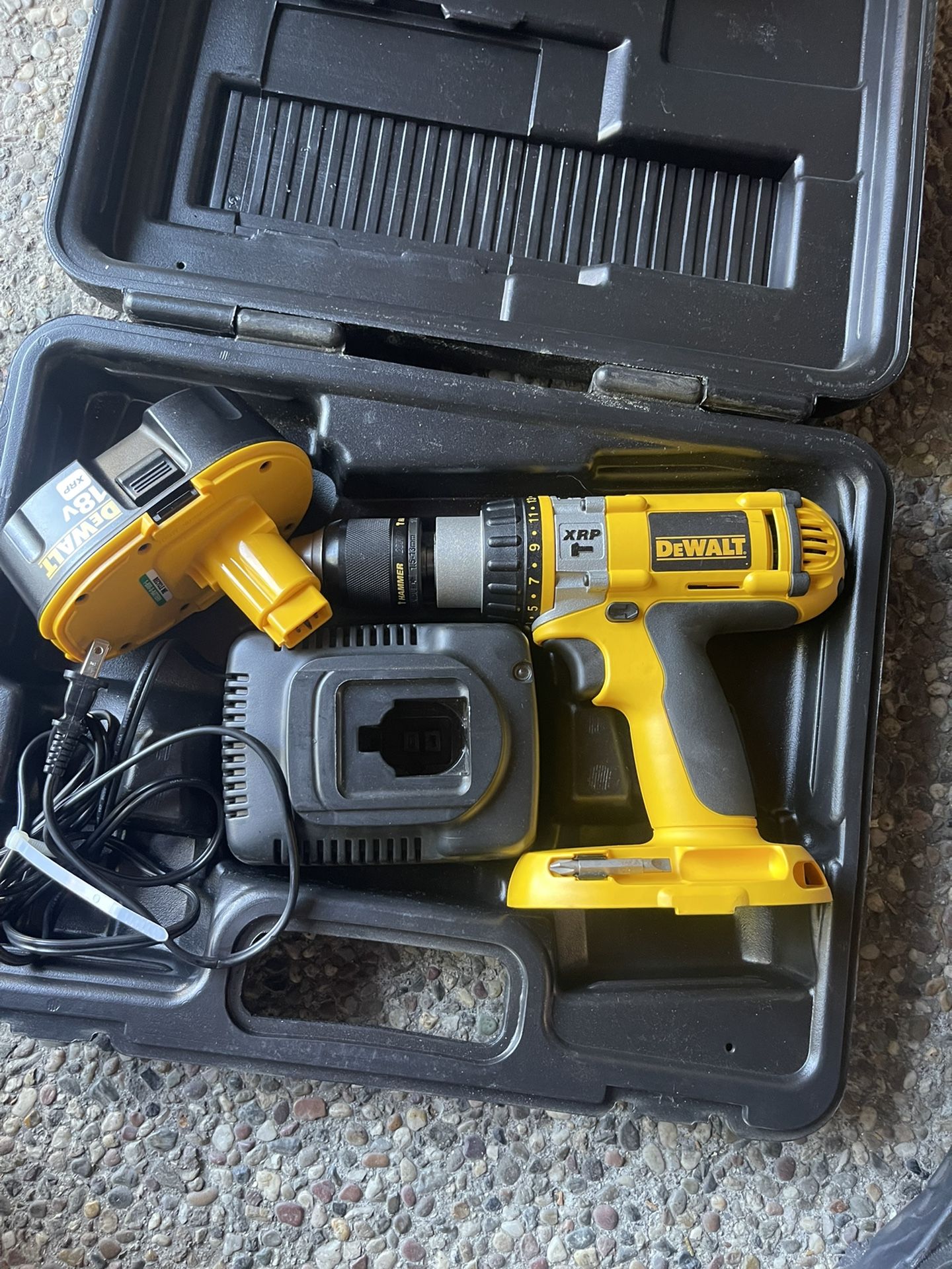 Dewalt 18v Condless Hammer Drill 
