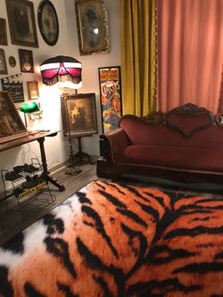 1920’s couch