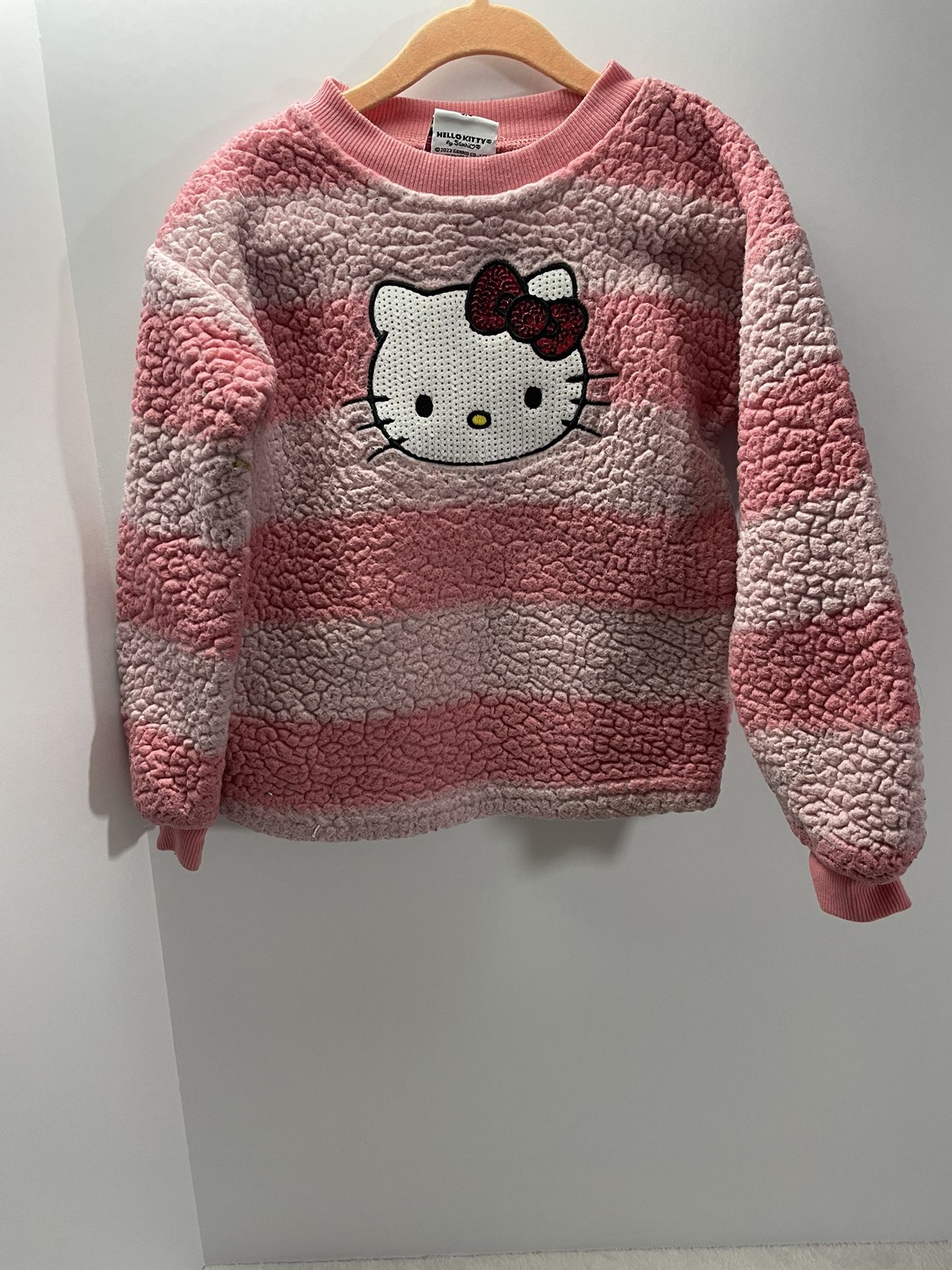 Hello Kitty SANRIO Furry Fleece Pink Soft Sweater Sleepwear Girls Size 5/6