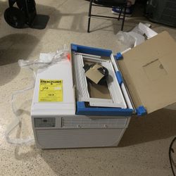 8000 Btu Ac And Heat Still In The Box Brand New Retails For 800 Asking 400