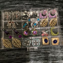 Brand new earring bundle .