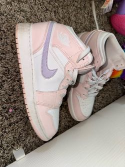 Girls nike size 5