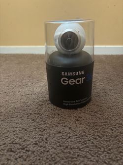Samsung Gear 360 VR camera