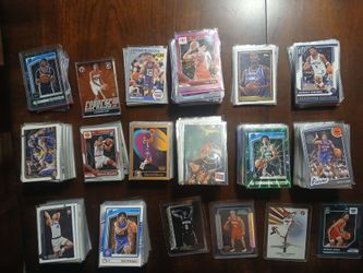 Basketball cards lot