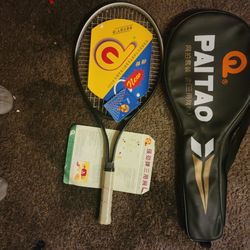 QPaitao Tennis / Badminton Racket With Carrying Case