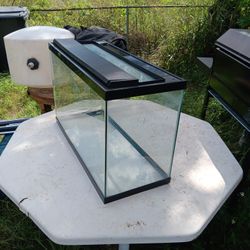 REPTILE FISH TANK 45G