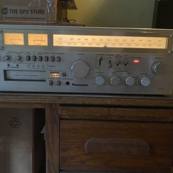 Panasonic Stereo Receiver & 8 Track Tape 