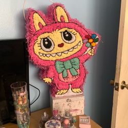 Labubu Piñata 