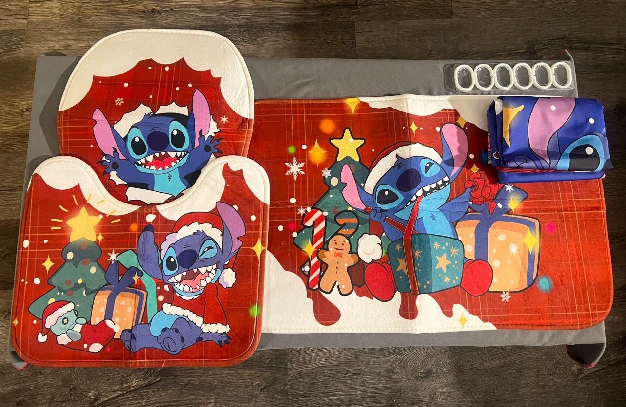 Stitch 4-Piece Christmas Theme Bathroom Set (New)