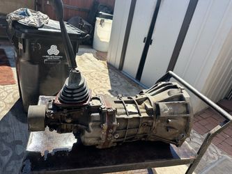2010. Toyota tacoma. Transmisión. Parts