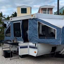 Pop Up Camper - 1994 Vintage 