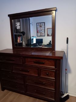Beautiful hardwood dresser!!