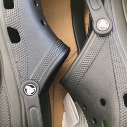  Black Crocs