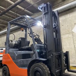 2020 TOYOTA M8 forklift PNEUMATIC TIRES for sale 