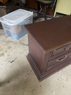 Two Drawer Stanly Niggtstand 