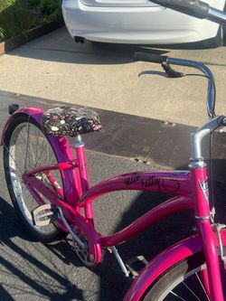 Hello Kitty Vintage  Bike 