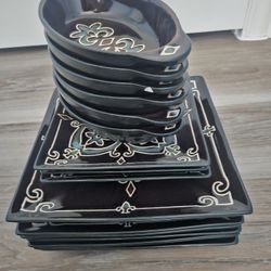 Dinnerware Set