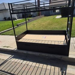 Twin Bunk Bed 