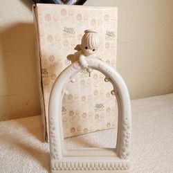 Precious Moments Collectible Ornament Holder