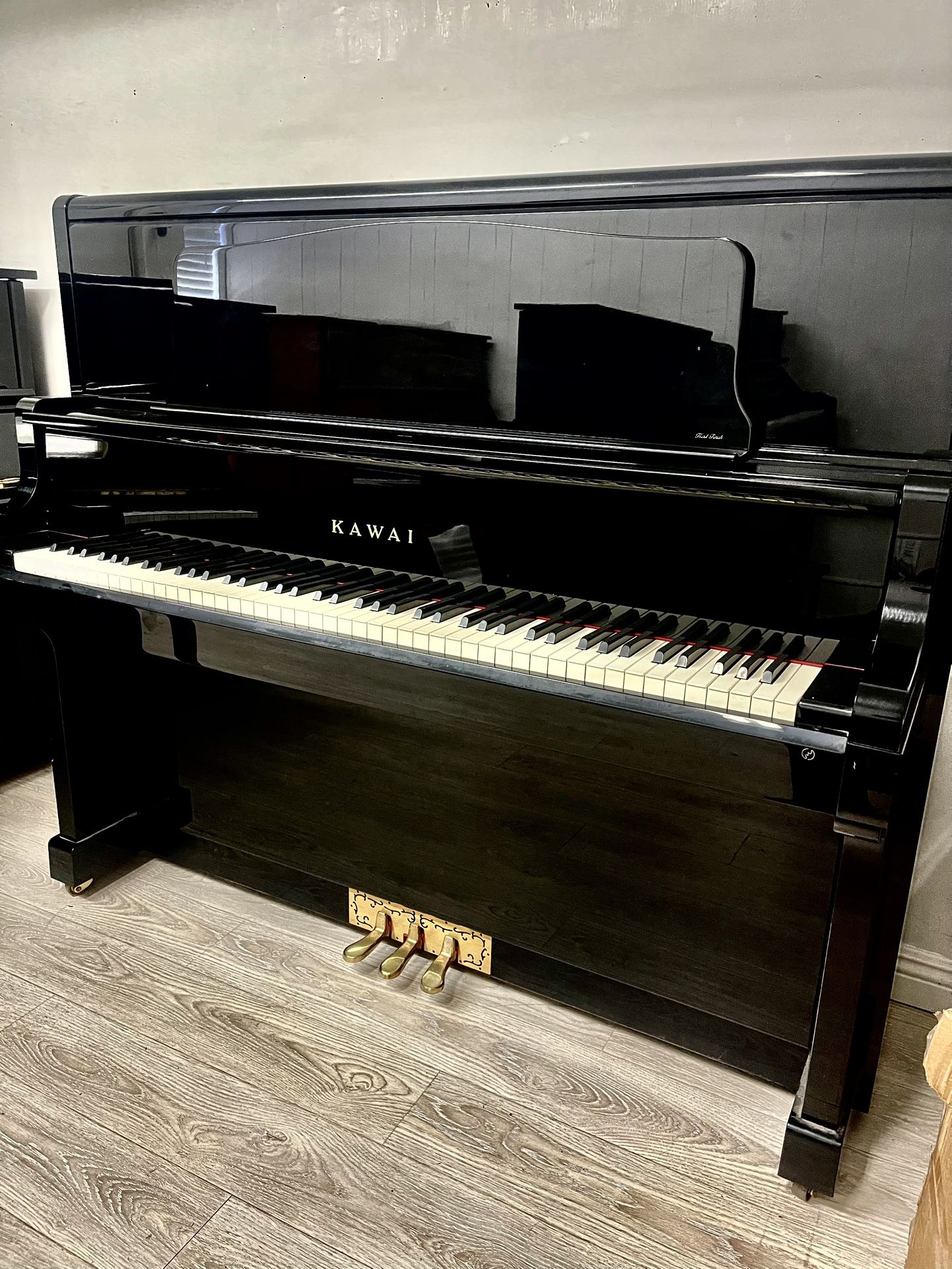 Excellent Condition 1992 Kawai 52” KDX900 Upright Piano