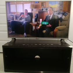 42 Inches LG Smart TV+ TV Stand+ Wall Mount Stand