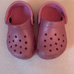 Kids  Crocs Size  5 