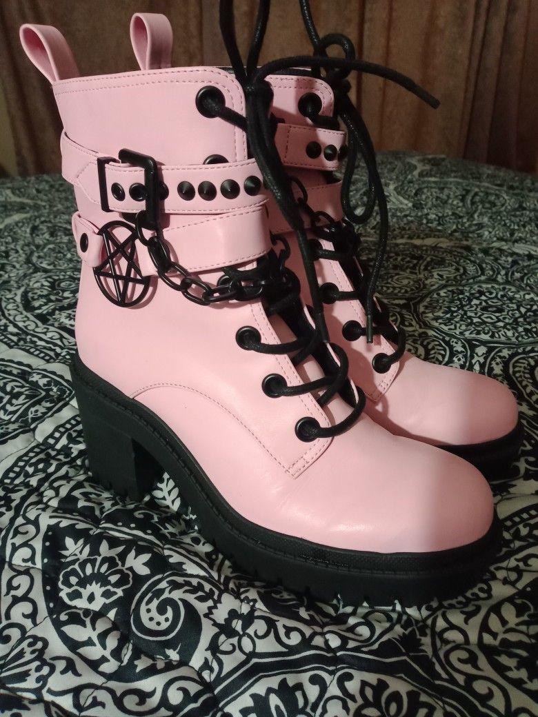 Blackcraft Pale Pink Boots Size 7