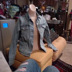 ladies Levi Jacket size small