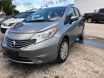 Nissan versa 2016
