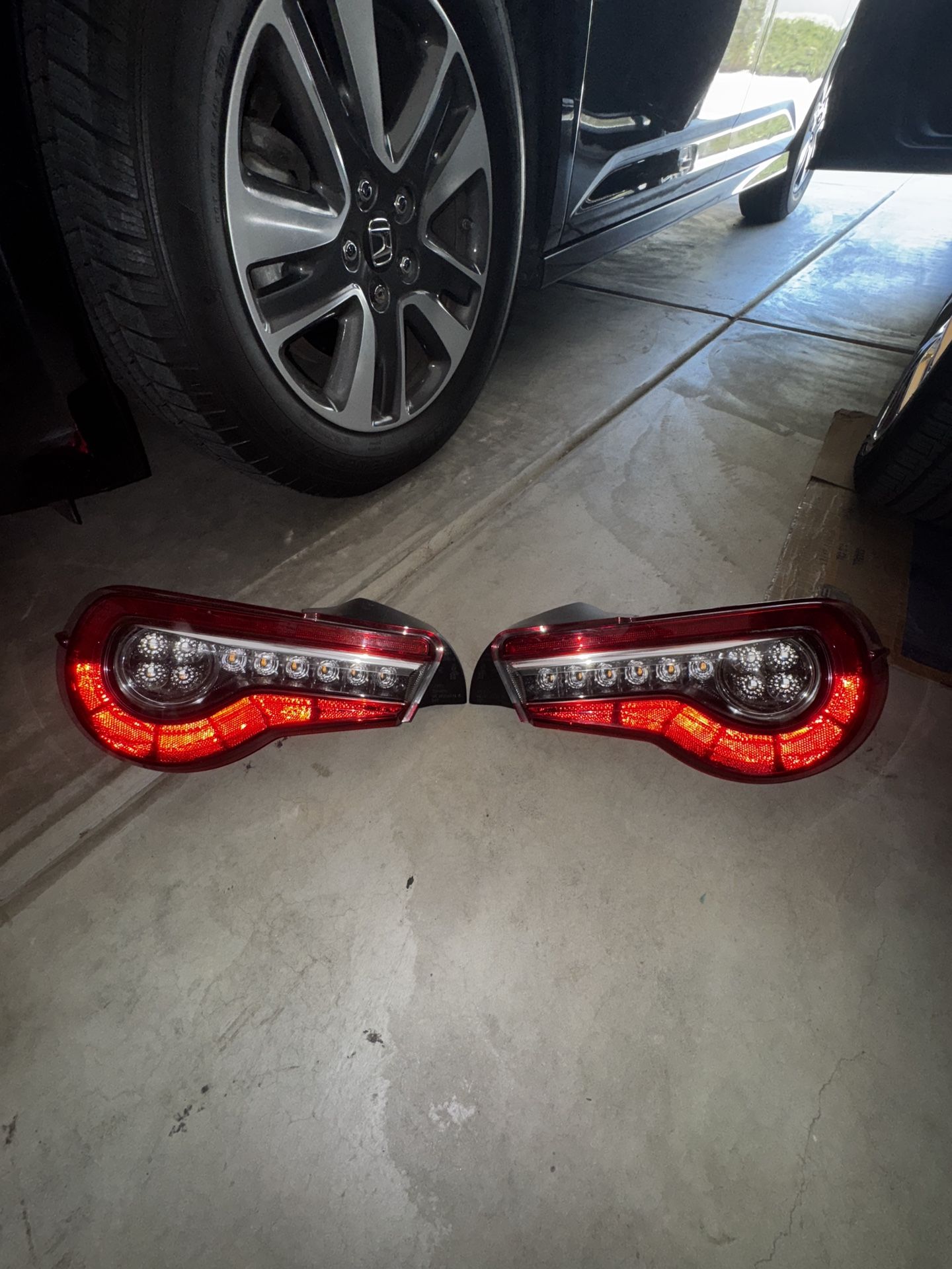 OEM 2017 toyota 86 tail lights