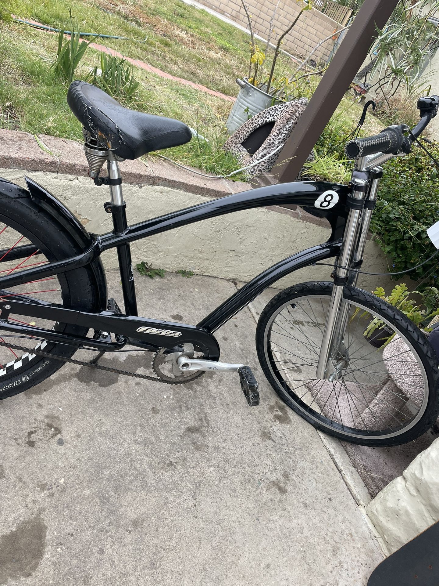 Electra 8 Ball Bike Cruiser