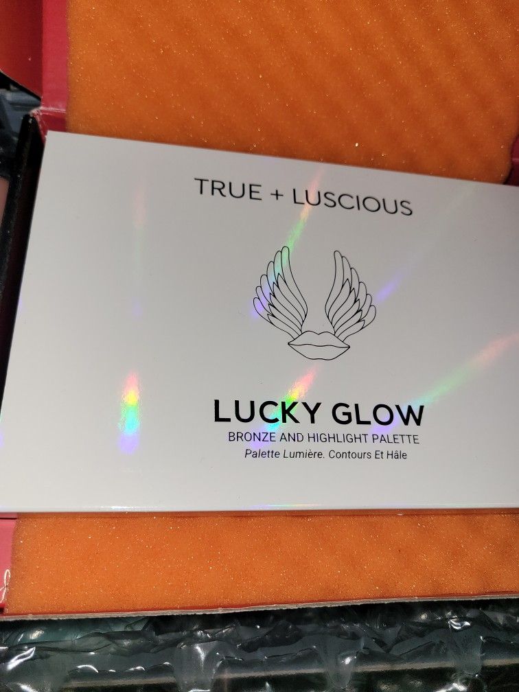 LUCKY GLOW PALETTE