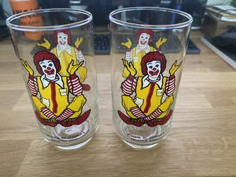 Vintage Ronald McDonald Mayor Mc cheese glasses