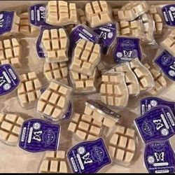 Scentsy Blueberry Cheesecake 