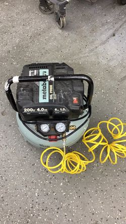 Metabo HPT 6 Gallon Air Compressor with Hose