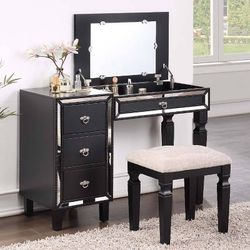 VANITY SET W/ STOOL (BRAND NEW)