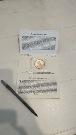 space shuttle discovery coin