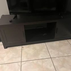 Free tv Stand