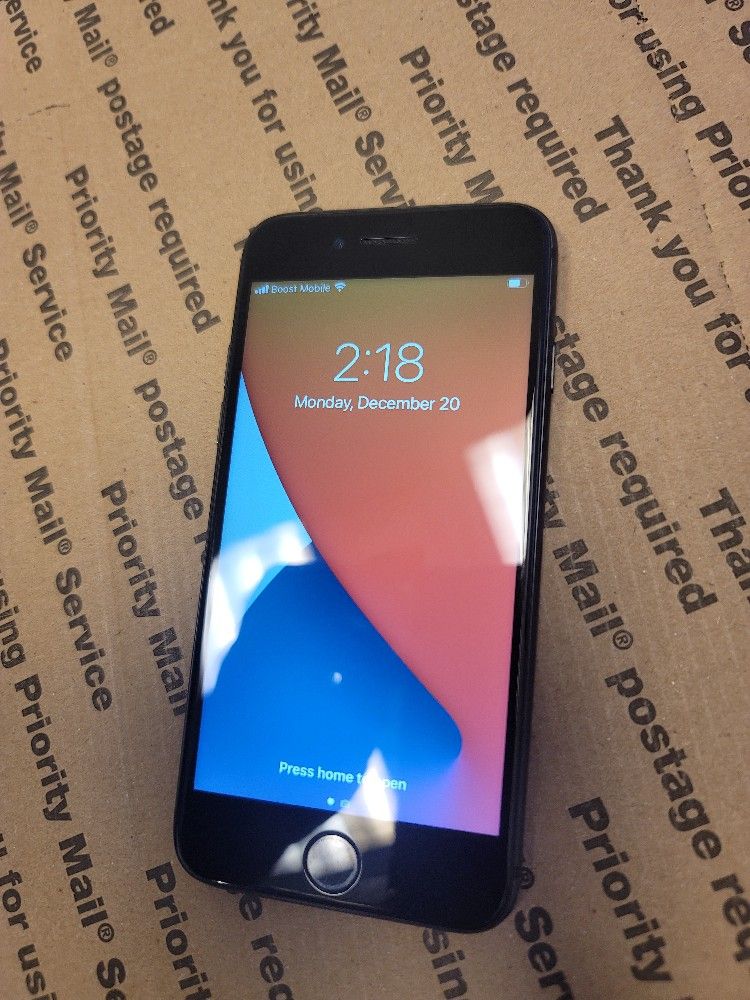 Unlocked IPhone 8 64gb 