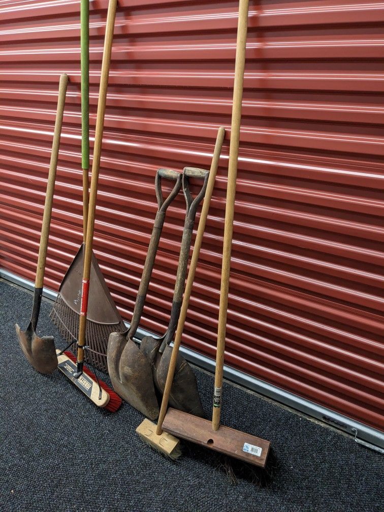 Rake/Shovel/Broom 7pcs Bundle