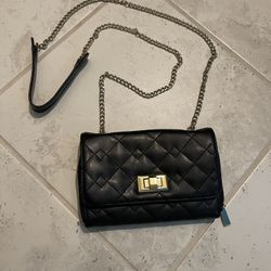 Small Black Hand Purse/wallet With Chain