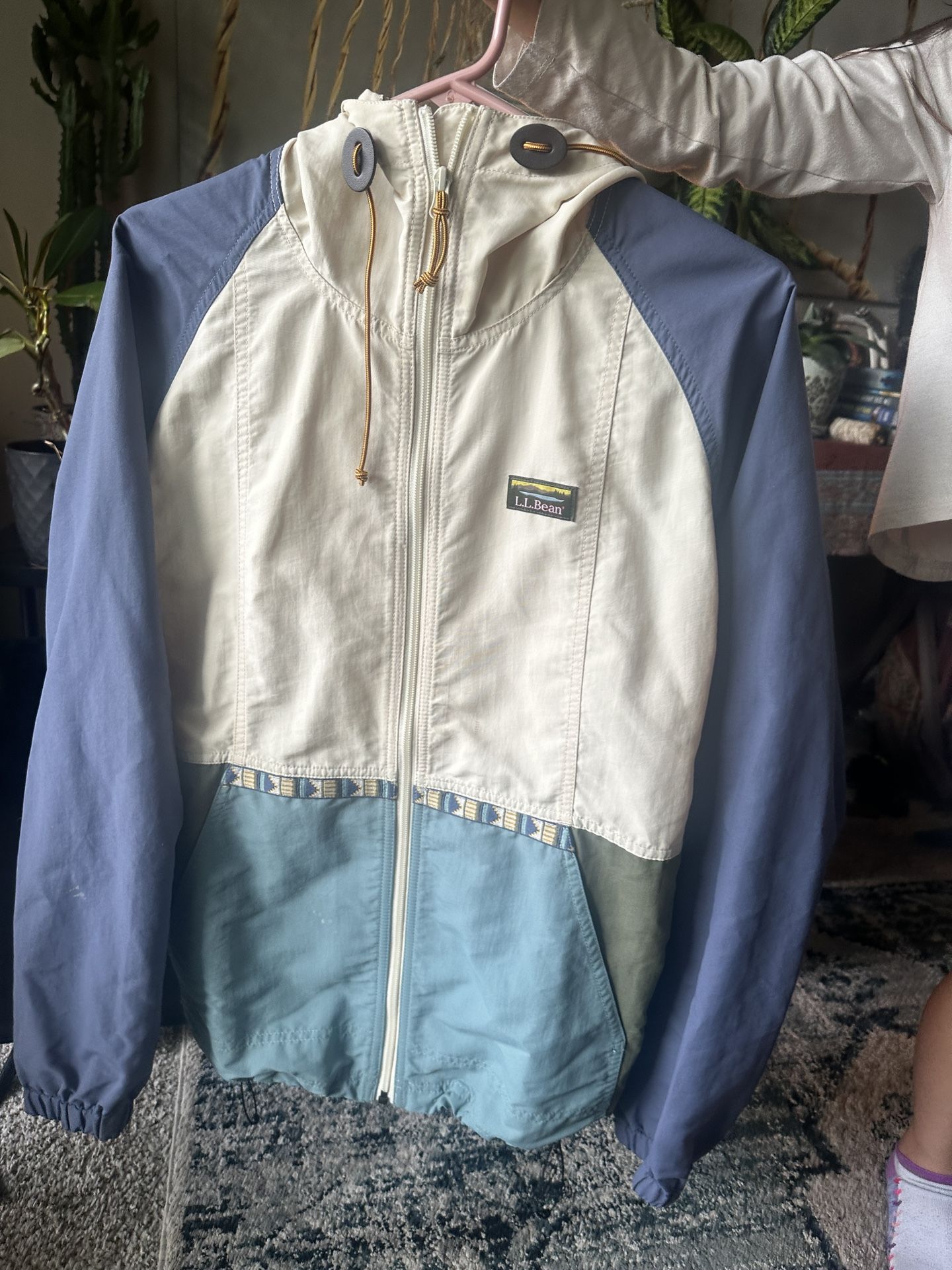 L.l. Bean Women’s Rain Jacket Size Medium