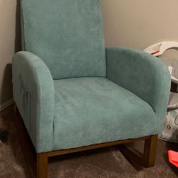 Cozy Rocker, Nursey Chair