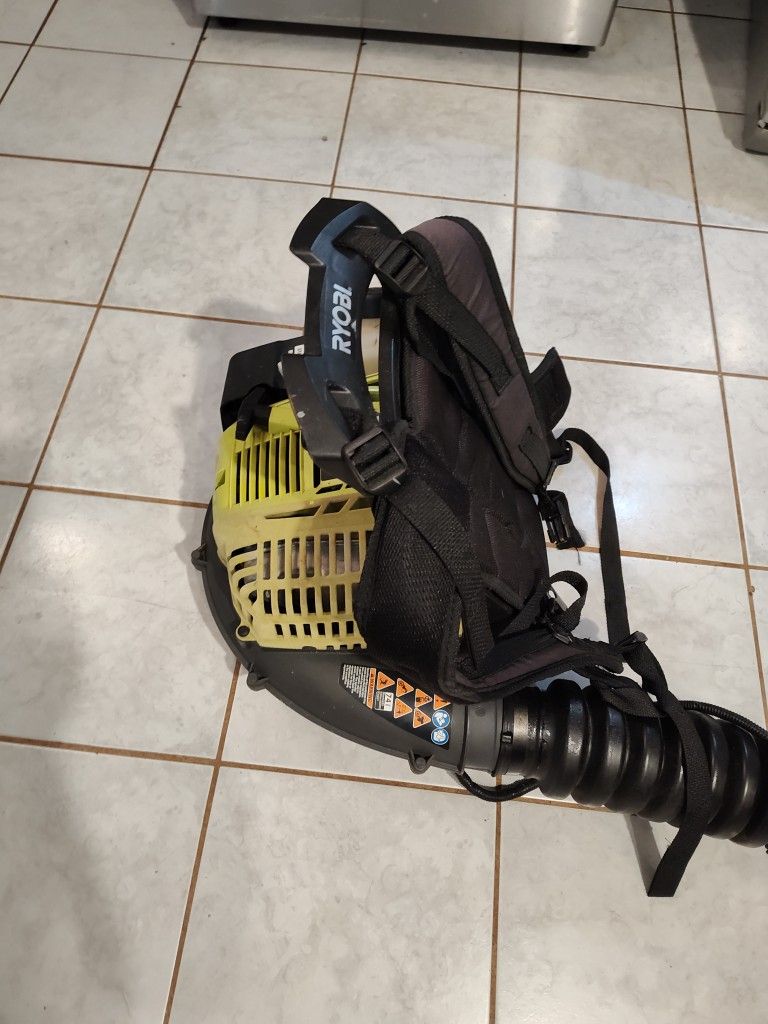 Gas Powered Leaf Blower