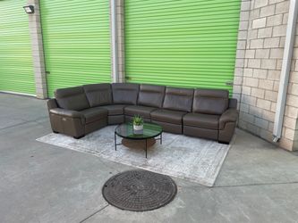 *Free Delivery* Macys Leather Power Reclining Couch Sofa