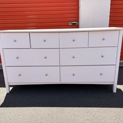 8 DRAWER DRESSER 