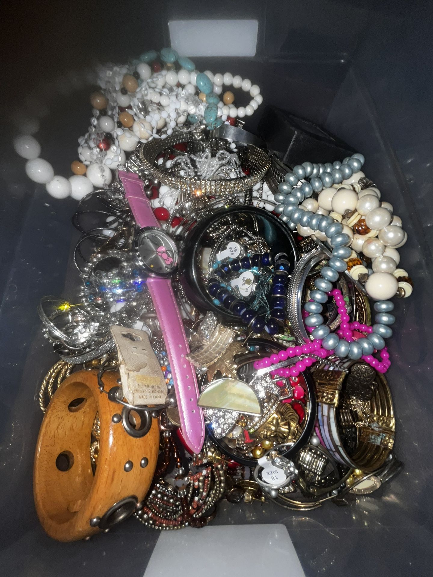 Huge Wearable Jewerly Lot Over 150 Pieces 6lbs