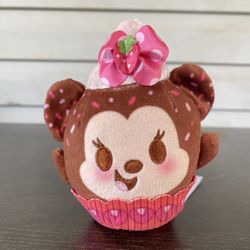 Disney Munchlings Minnie Mouse scented plush Strawberry Cupcake Small 4" 3/4"